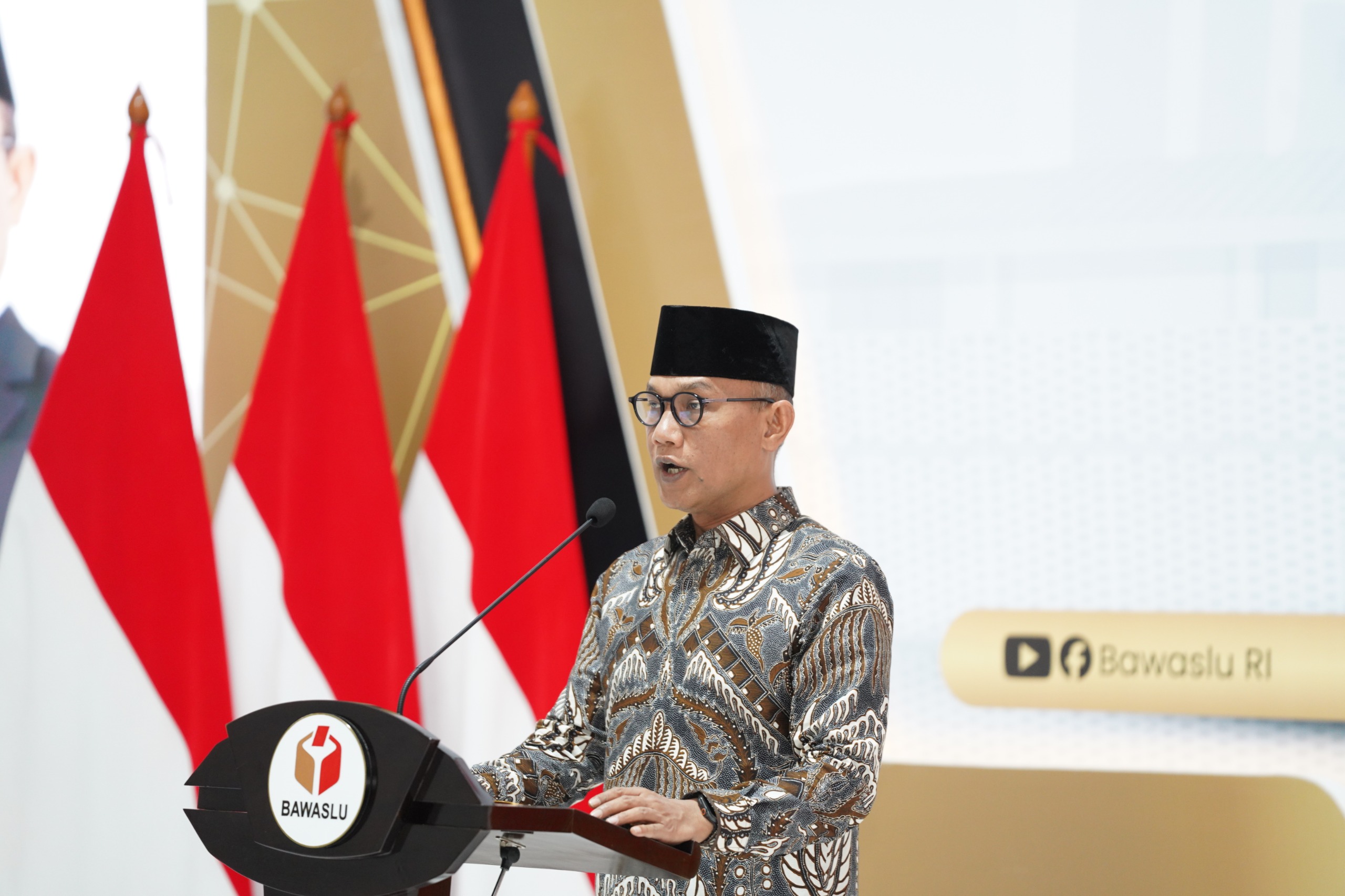 Sekretaris Jenderal Bawaslu Ferdinand Eskol Tiar Sirait di acara peringatan Hari Ulang Tahun Bawaslu yang berlangsung di Jakarta, Kamis (9/4/2026).