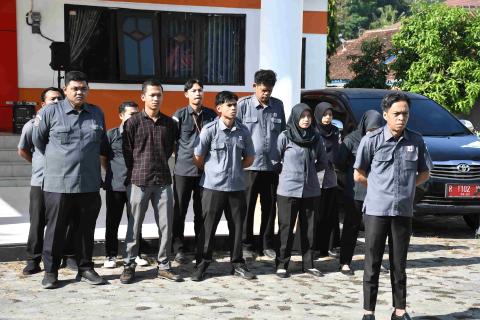 apel pagi