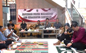 Bawaslu Banjarnegara Ajak Warga Punggelan Aktif Kawal Setiap Tahapan Pemilu
