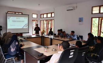 rapat pelatihan menerima laporan PP
